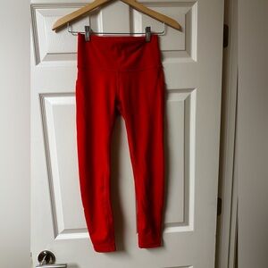 Lululemon Wundertrain w pockets, sz 6, 25 inches worn once ....